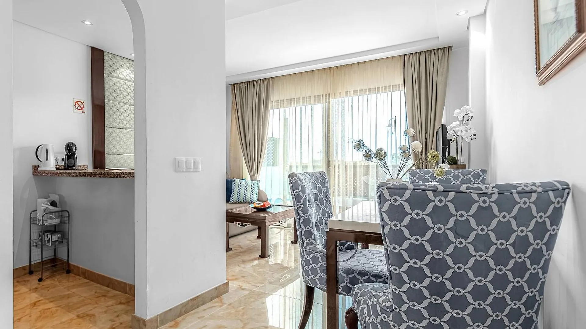 Ocean View Apartment In Albatros Golf Del Sur サンミゲル・デ・アボナ 0*,  スペイン